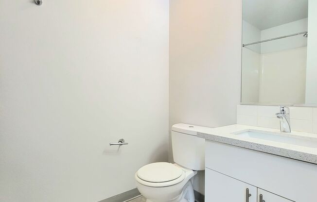 Studio, 1 bath, 157 sqft, $950