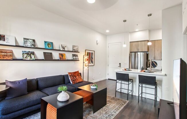 1 bed, 1 bath, 582 sqft, $1,640