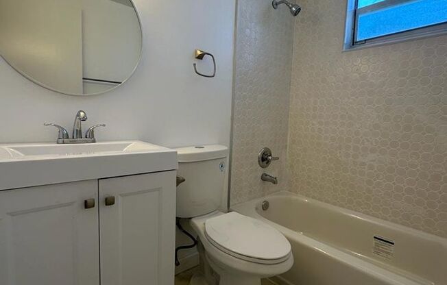 Modern Apartments Near Jackson Hospital: 1-3 Bedroom Options