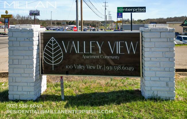 2 beds, 1 bath, 650 sqft, $975, Unit 100 Valley View Drive; Apt. B15