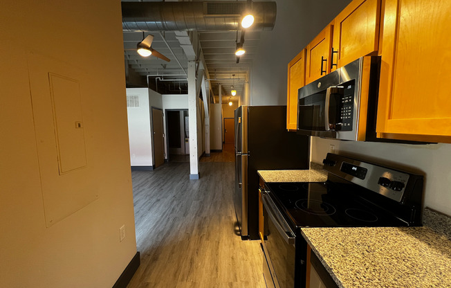 1 bed, 1 bath, 715 sqft, $1,365, Unit 248