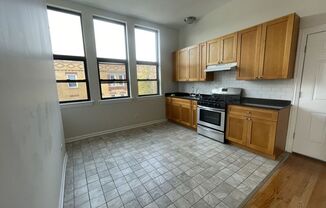 4058 W ARMITAGE