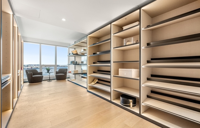 3 beds, 3.5 baths, 3,090 sqft, $40,000, Unit 15CD