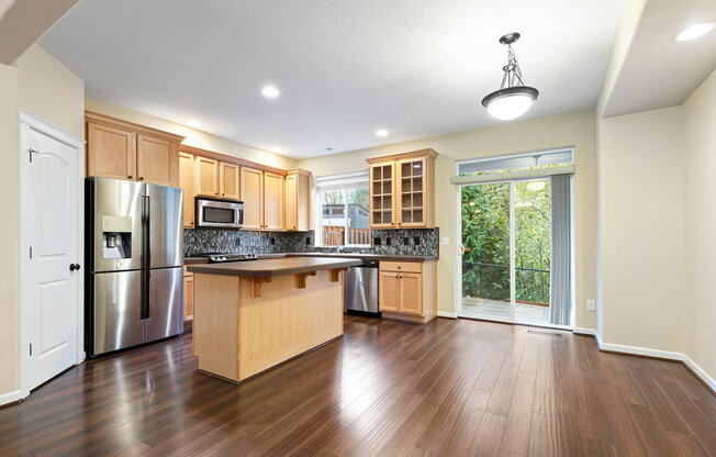 13955 TRAVELER RD