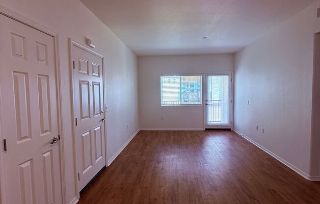 1 bed, 1 bath, 494 sqft, $1,550, Unit 1309-207