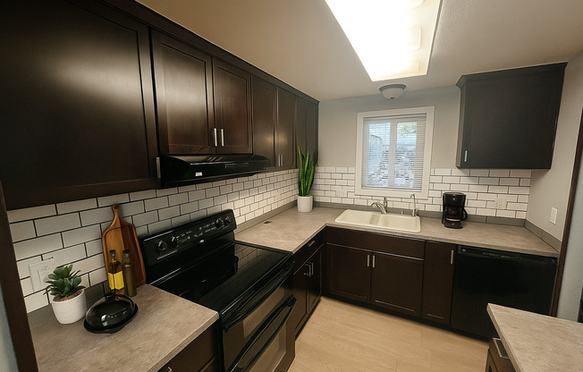 MeadowBrook Apartments