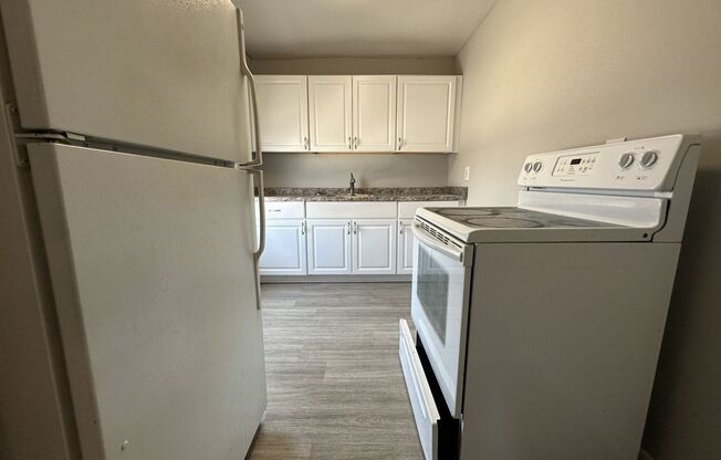 1 bed, 1 bath, $1,150, Unit Apt A