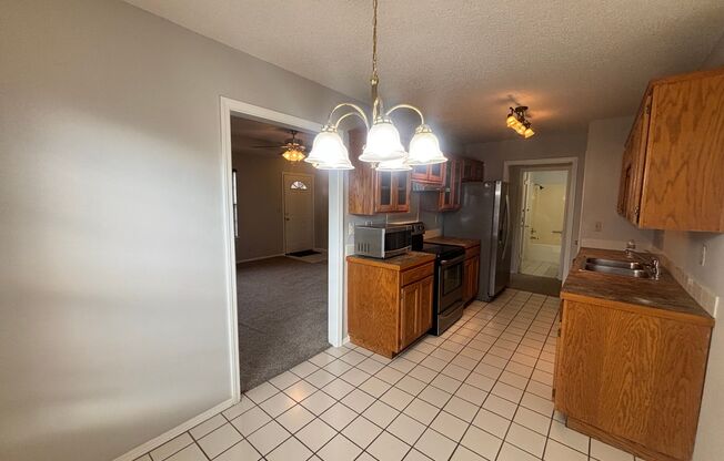3 Bedroom 2 Full bathroom Duplex in Bentonville AR