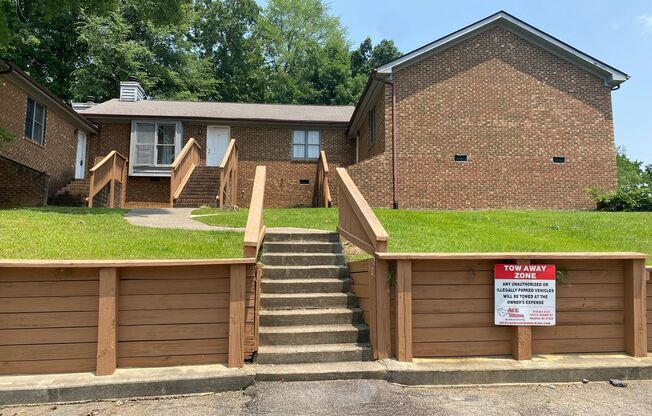 Brockton Dr.-4700