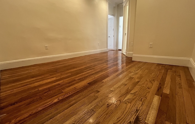 2 beds, 1 bath, 1,000 sqft, $3,695, Unit 11