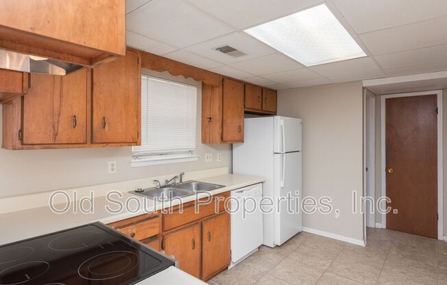 1702 E JACKSON
