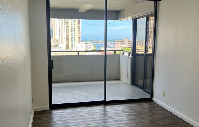 3 beds, 2 baths, $3,400, Unit # 1102