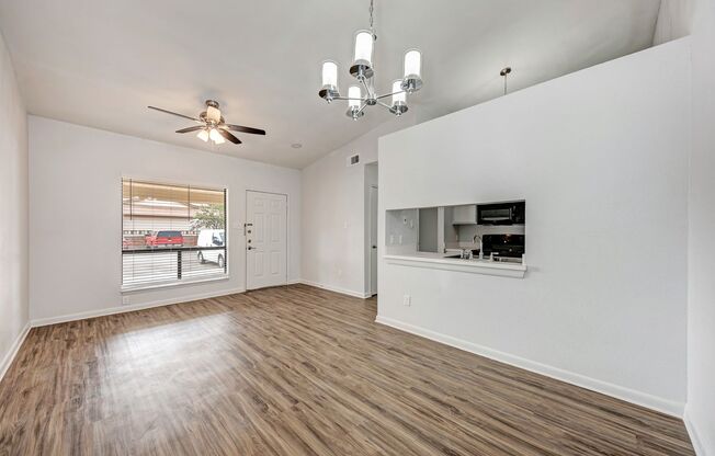 Newly Renovated 1/1 In East Austin