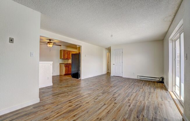 2 beds, 1 bath, 1,125 sqft, $1,495, Unit 11