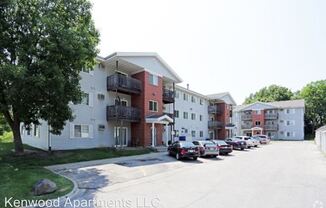 211 - 221 E McKinley Ave