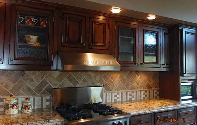 *UPGRADED "GOLF VILLA" INSIDE A GUARD GATED COMMUNITY @  "LAKE LAS VEGAS!!"