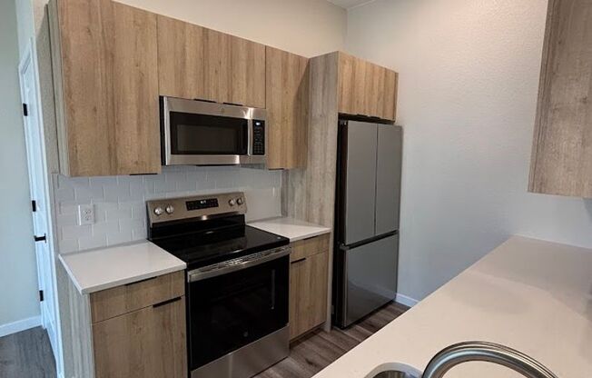 2 beds, 2 baths, 720 sqft, $1,849, Unit 820 #212