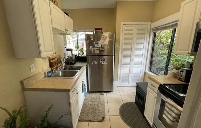 1 bed, 1 bath, 800 sqft, $1,899, Unit 1