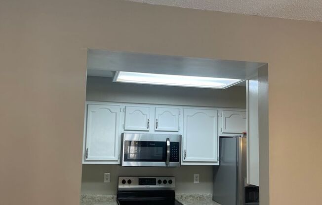 2 beds, 2.5 baths, $1,825, Unit Unit 4