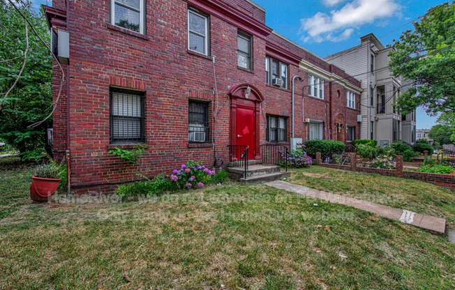 515 FRANKLIN ST NE
