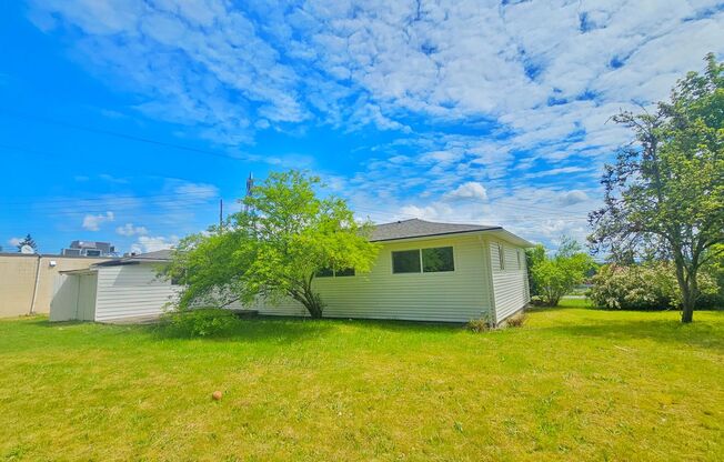 3 Bed 1.25 Bath Single Family Home in Renton