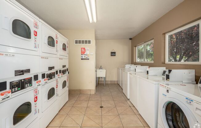 1 bed, 1 bath, 675 sqft, $1,375, Unit 40-12