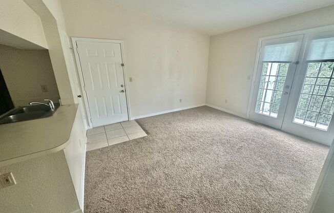 1 bed, 1 bath, 583 sqft, $1,295, Unit r2550n10305