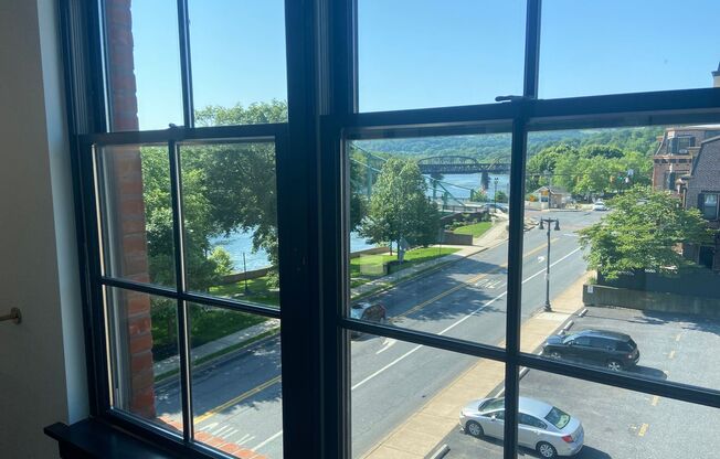 2 beds, 2 baths, 1,077 sqft, $2,500, Unit 501