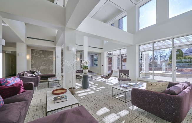 1 bed, 1 bath, 613 sqft, $2,700, Unit 2C