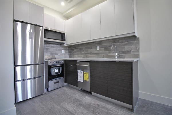 2517 BEDFORD AVE.