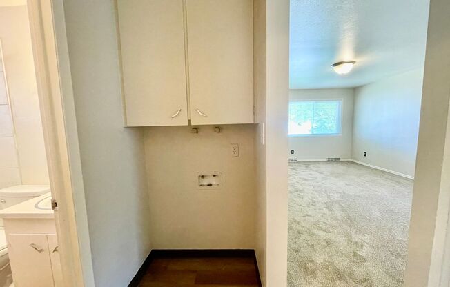 2 beds, 1 bath, $1,395