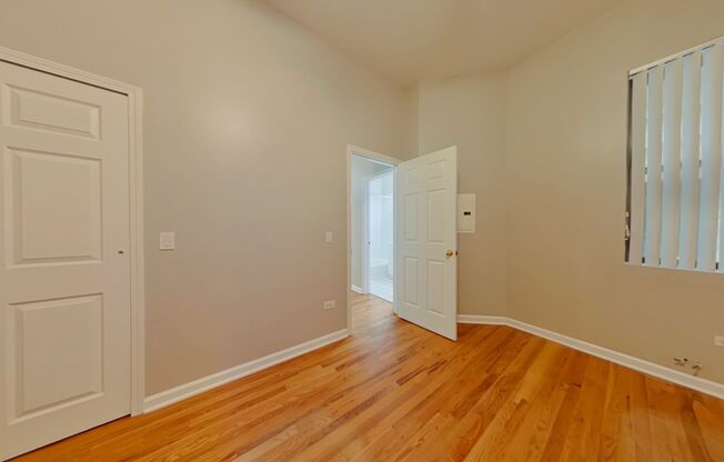 721-23 Briar