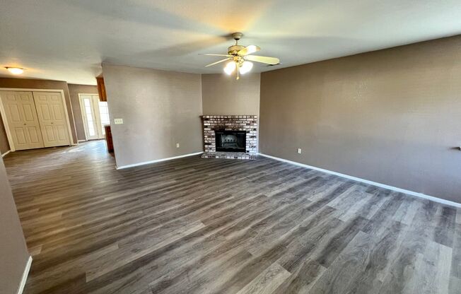 Merced: $2200 4 bed 2 bath single story home with garage and fenced yard, Pet Friendly *