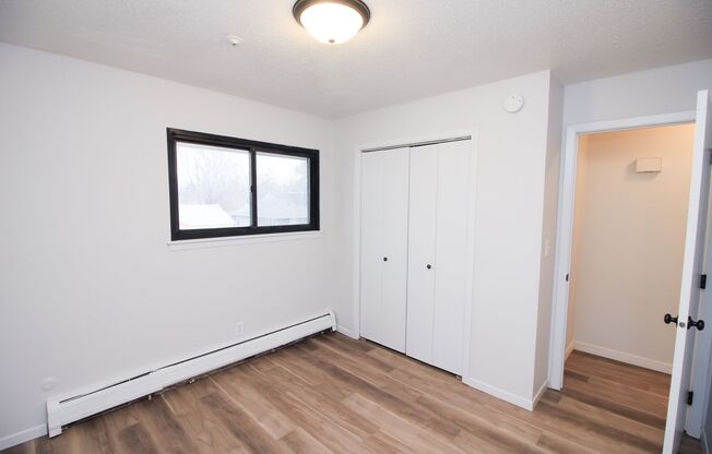 2 beds, 1 bath, 832 sqft, $875, Unit 2009 E Nye St - Unit 10