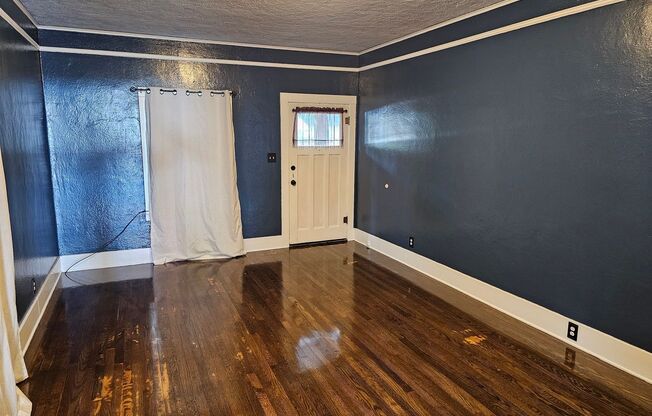1907 1st Street, La Grande, OR 97850