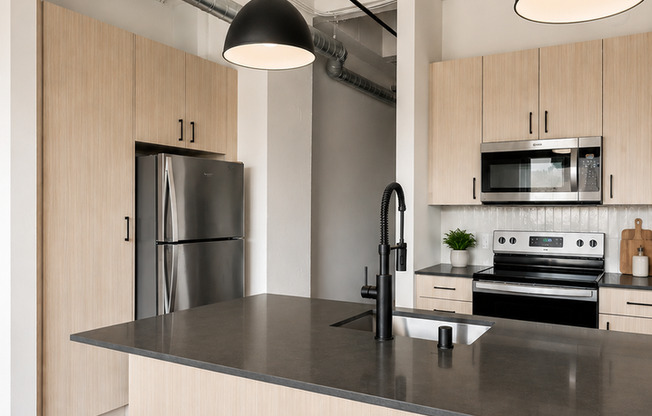1 bed, 1 bath, 655 sqft, $2,795, Unit 413