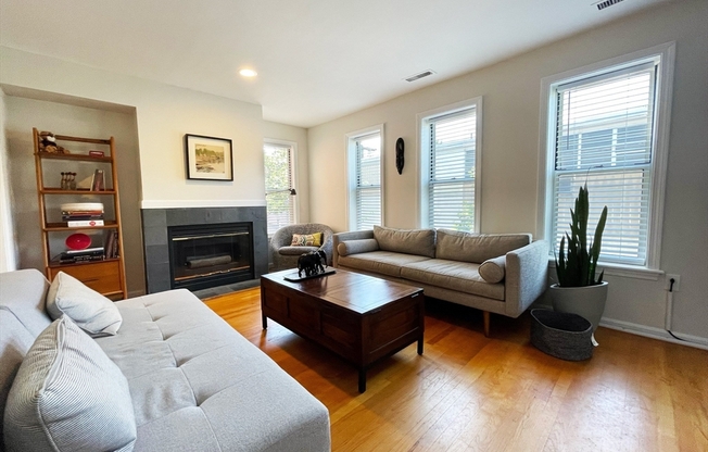 12 CHESTNUT ST