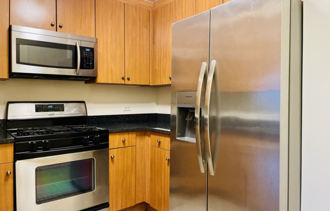 1 bed, 1 bath, 737 sqft, $4,200, Unit 5A