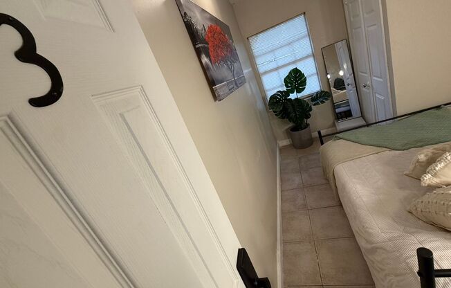 1703 MCCARTHY AVE Habitación #3 - PADSPLIT