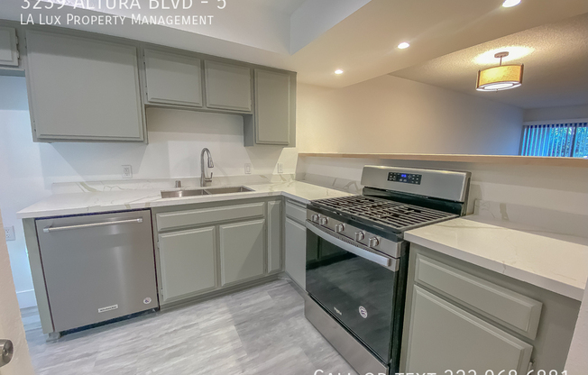 3239 ALTURA BLVD