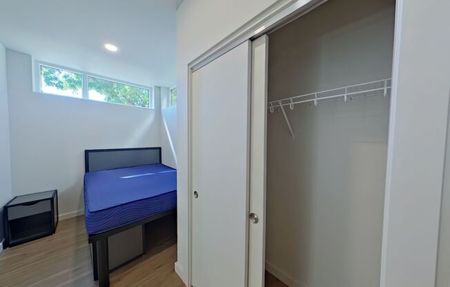 Studio, 1 bath, 314 sqft, $1,300, Unit 214