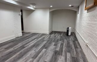 1 bed, 1 bath, $1,395, Unit B1