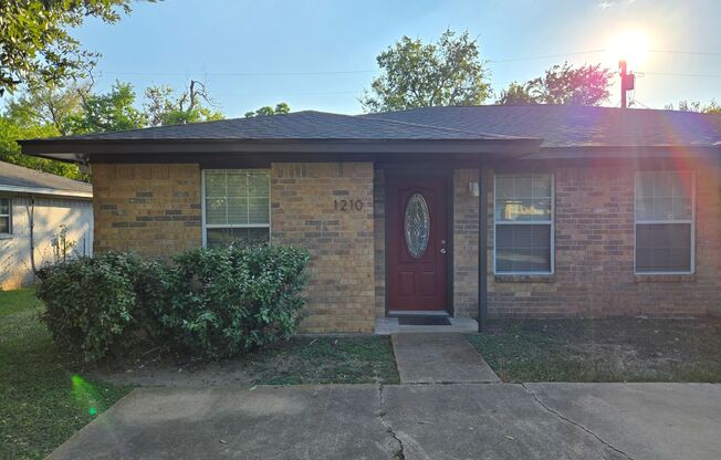 College Station -2 Bedroom 1 Bath duplex, the unit has a fenced yard, yard maintenance