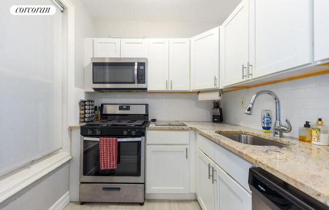 1075 Grand Concourse