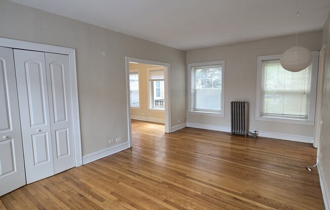830 Reba Pl