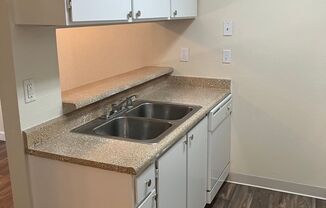 1 bed, 1 bath, 750 sqft, $1,575