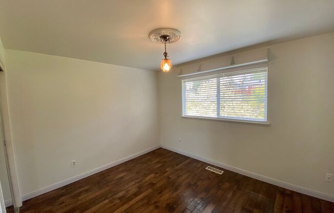 3 beds, 3 baths, $4,100