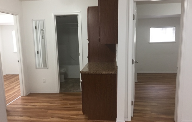 2 beds, 1 bath, $1,595