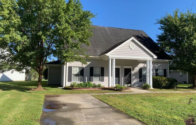 Three bedroom two bath duplex in Wescott Plantation