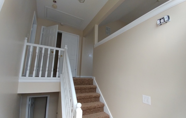 Great In-Law Suite Property - Master on Upper Level - Secondary Bedrooms on Lower Level